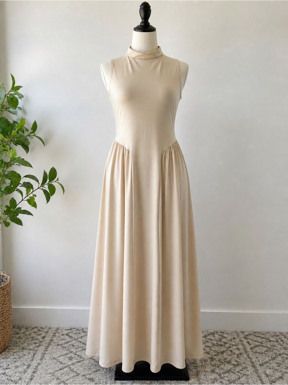 SHEIN Drop‎ Waist Maxi Dress Sleeveless Mock Neck Apricot Beige Size M - EUC